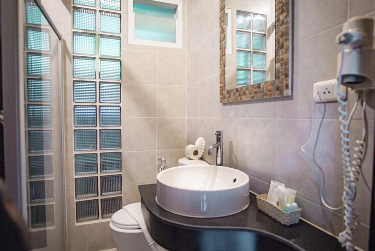 Bathroom 3