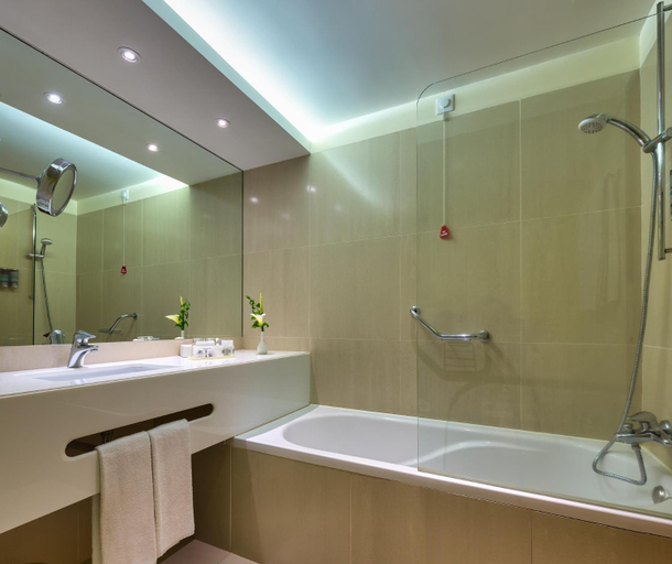 Bathroom 4, The Views Baia - Adults Only, Funchal