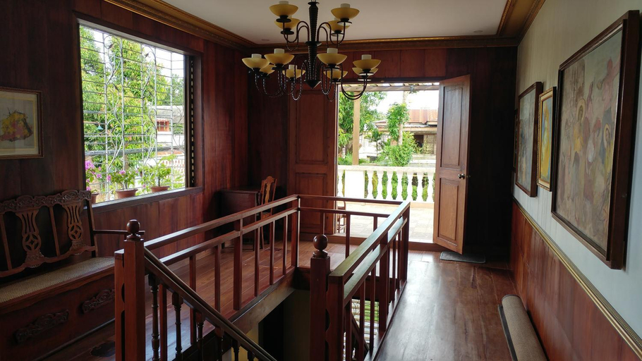 Others 5, Casa Familya , Batac City