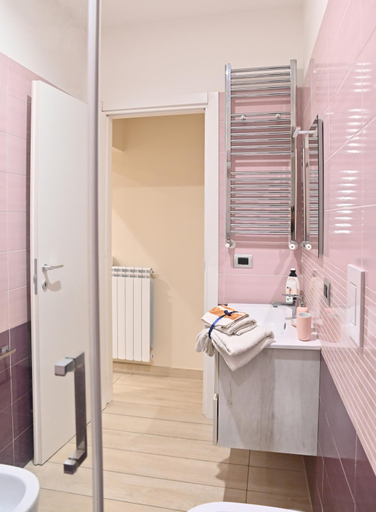 Bathroom 2, Perlablu in Centro, Napoli