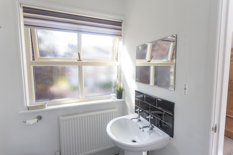 Bathroom 5, Pinfold Cottage, York