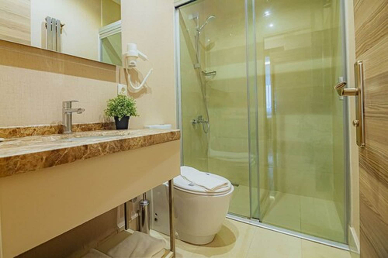 Bathroom 5, The Milltown Sisli, Şişli