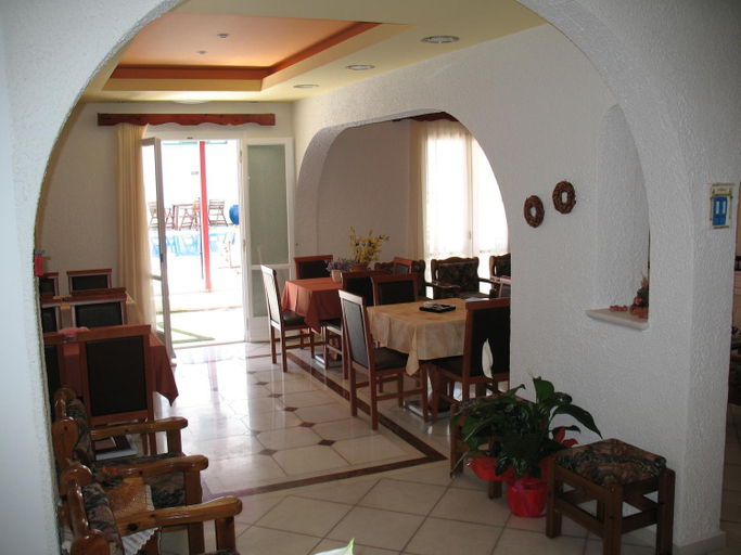 Food & Drinks 5, Iliovasilema, South Aegean