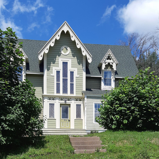 Exterior & Views