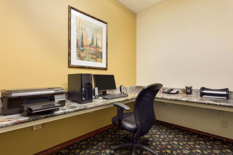 Others 5, Country Inn & Suites by Radisson, Norman near University, Cleveland
