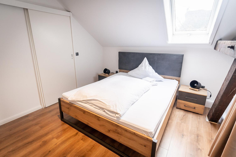 Bedroom 3, Fahrhaus Kirschenland, Stade