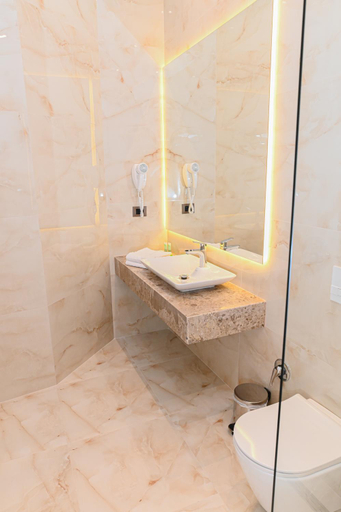 Bathroom 4, White Hill Hotel, SPA & Conferences, Durrësit