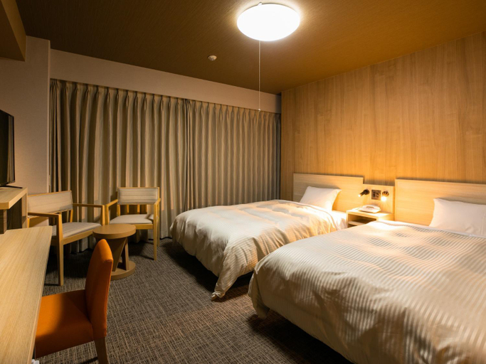 Bedroom 3, Maizuru Grand Hotel, Maizuru