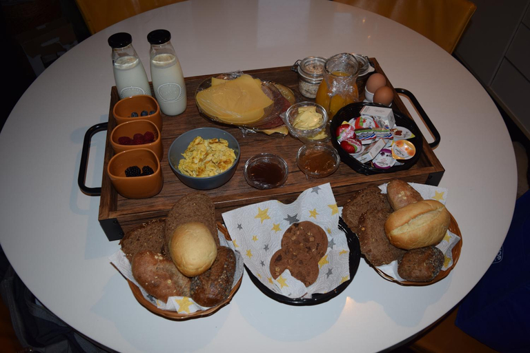 Food & Drinks