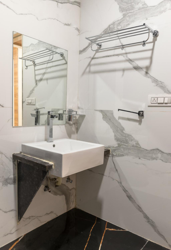 Bathroom 3, Meridian Hotel and Banquet, Surat