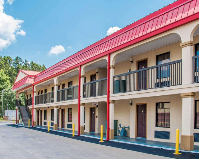 Others 2, Econo Lodge Richmond Hill, Bryan