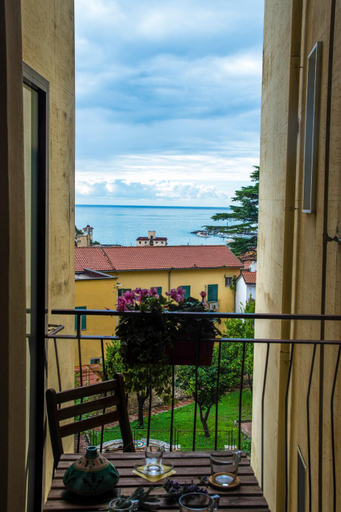 Others 3, Riflessi DaMare Room & Apartment, Salerno