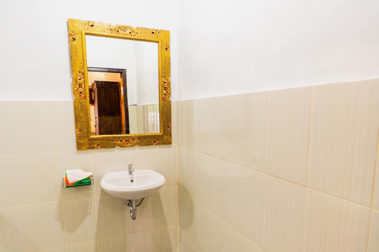 Bathroom 5, Kamasanti Hostel By Reccoma, Klungkung