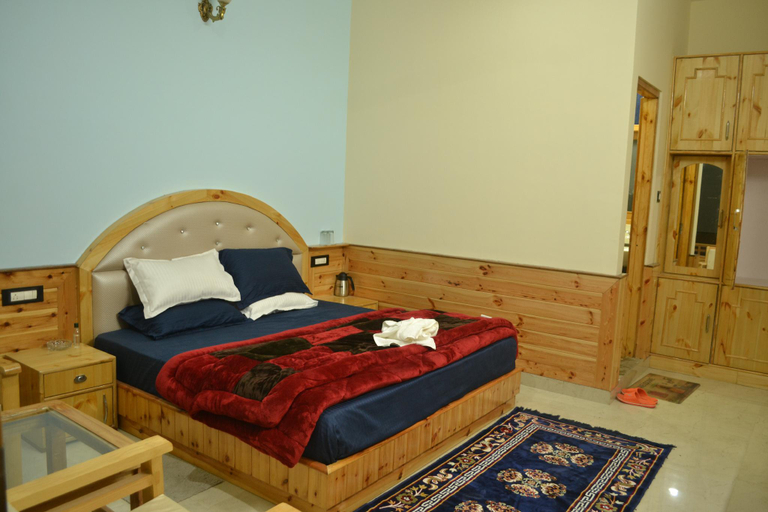 Bedroom 2, Juniper Home Stay, Kullu