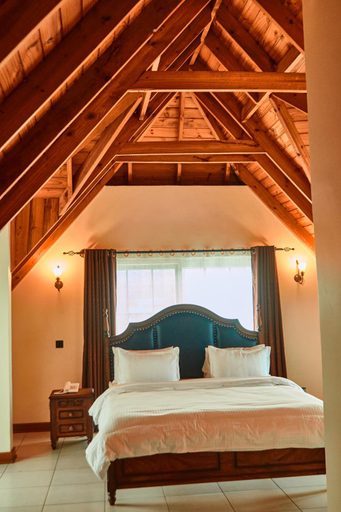 Bedroom, seven skies hotel, Arusha Urban