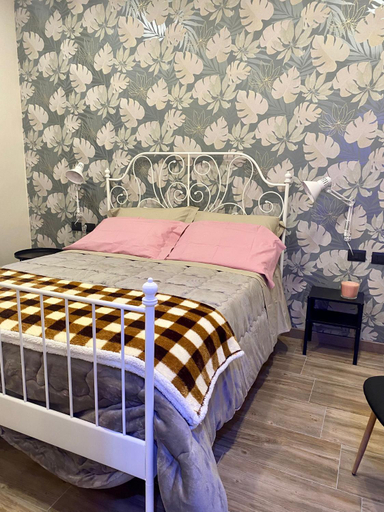 Others 3, B&B Staziona e Dormi 2,0, Cosenza