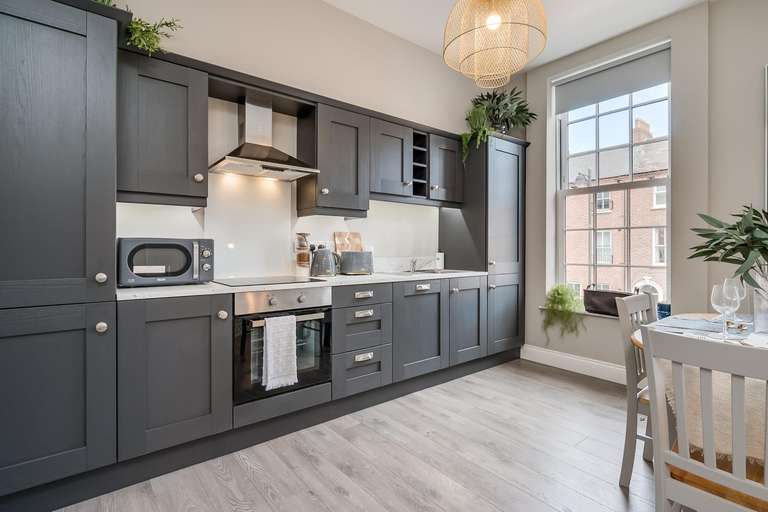 Others 2, Central Belfast Apartments - Botanic Suites, Belfast