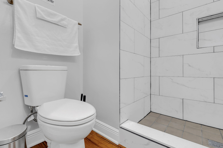 Bathroom 3, Fairmount Oasis W Oxford St 2BR Haven, Philadelphia