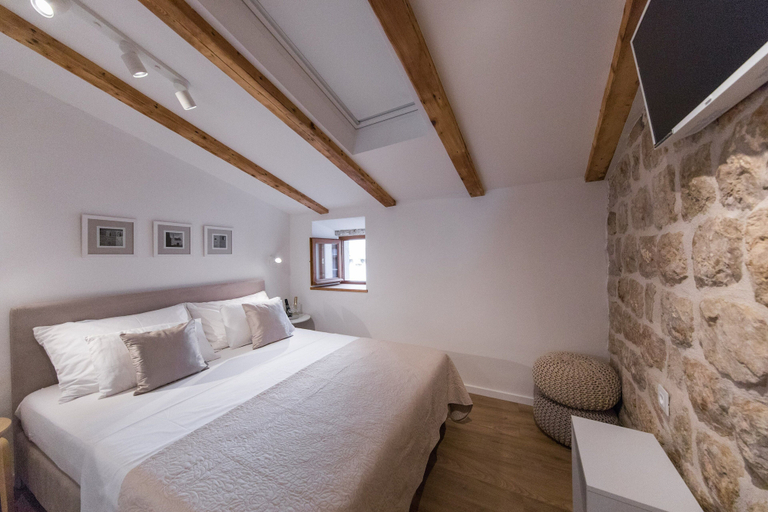 Bedroom 2, Live Laugh Love Dubrovnik luxury rooms, Dubrovnik