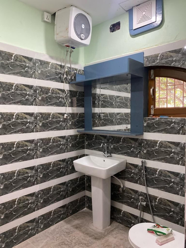 Bathroom, Royalwood City Inn, Koshi