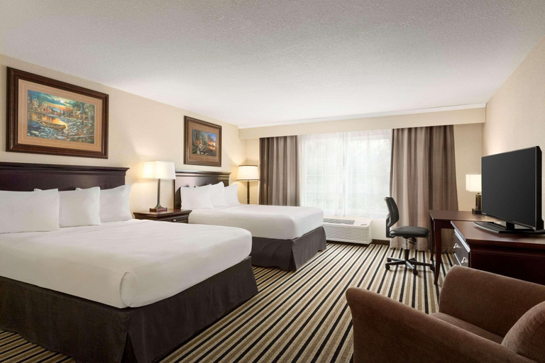 Bedroom 3, Country Inn & Suites By Radisson, Little Falls, Mn, Morrison