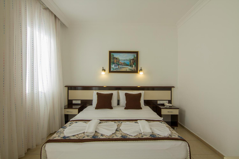 Bedroom 3, Belcekum Beach Hotel, Fethiye