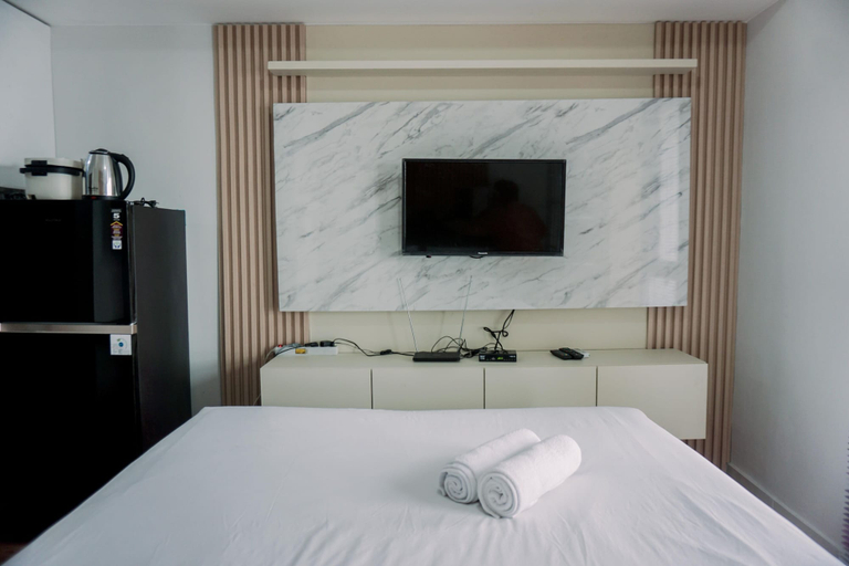 Bedroom 2, Simply Look Studio At Amazana Serpong Apartment, South Tangerang