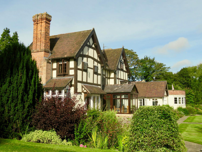 Others 5, Old Hall Cressage, Shropshire