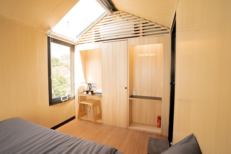 Bedroom 25