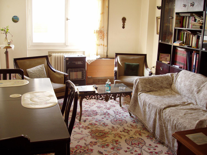 3, Work or Vacation in shared apartment, Attica