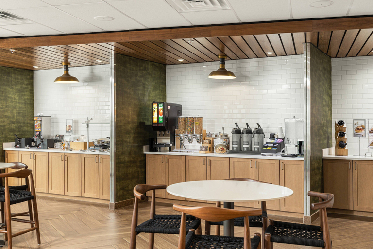 Food & Drinks 5, Fairfield Inn & Suites by Marriott Salina, Saline