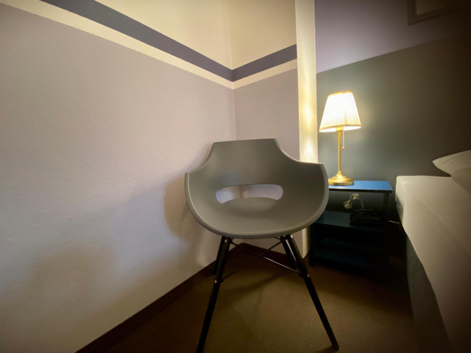 Others 2, Hotel Kaiserswerth, Düsseldorf