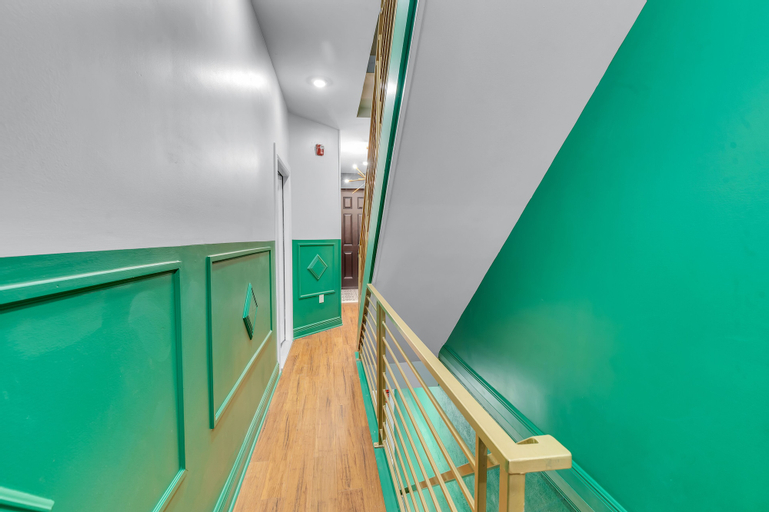 Others 3, Patio Paradise Central City 2BR Philly, Philadelphia