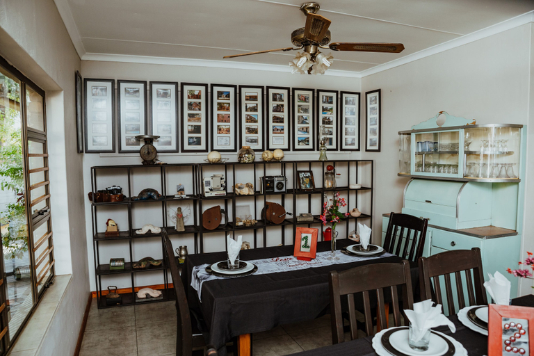 Food & Drinks 5, Ons Dorpshuis Guest House, Bojanala