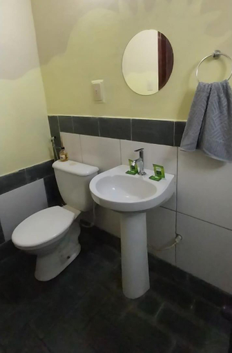 Bathroom 4, Sitio148 Hospedaria, Itatiaia