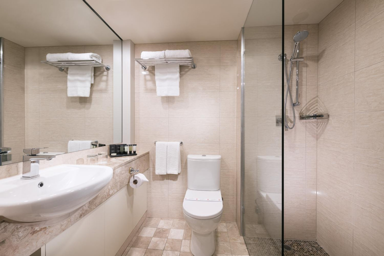 Bathroom 15