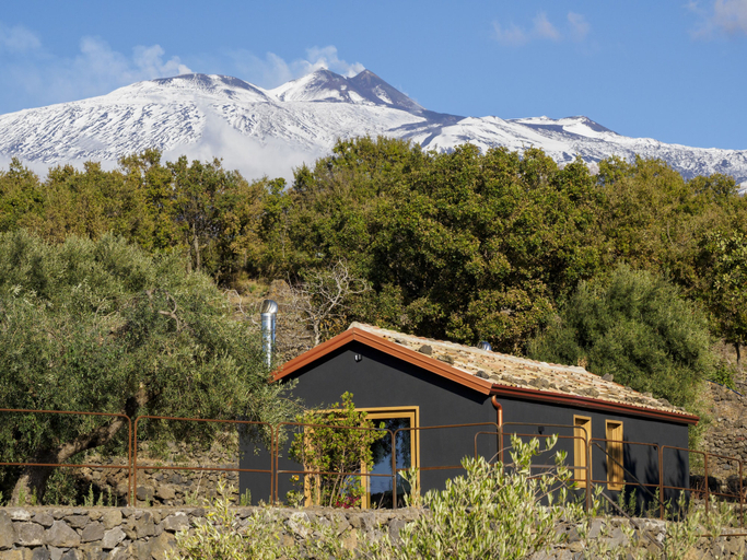 Exterior & Views 2, PODERE DELL'ETNA SEGRETA - Nature hotel, Catania