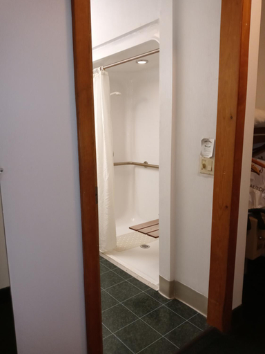 Bathroom, New Martinsville Inn, Wetzel