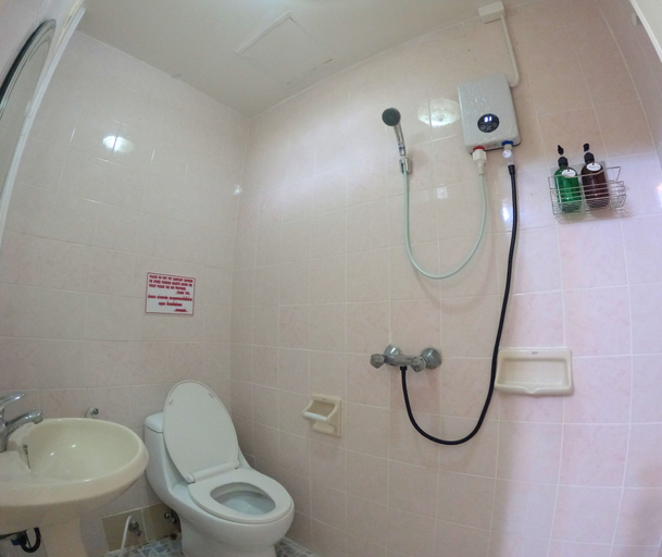 Bathroom 2, KPOP Hostel, Phuket Island