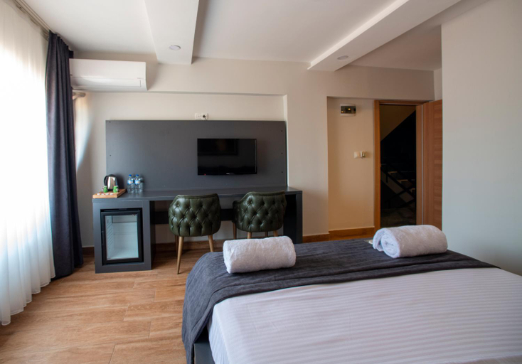 Others 3, Kanarya Suite, Kadıköy