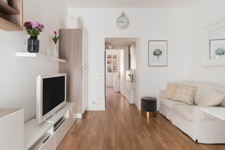 Living area 4, Charming Milanese Apartments, Milano