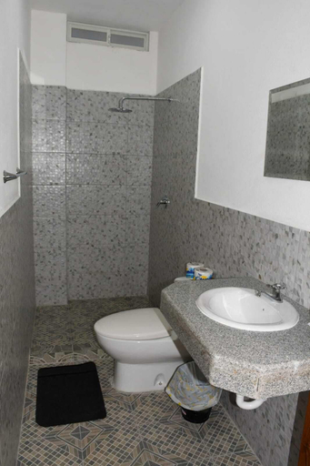 Bathroom, Hostal Amelia de la Rosa, Manta