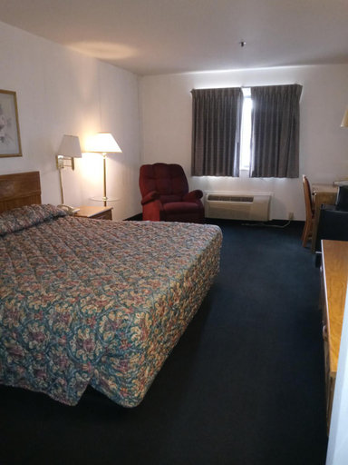 Bedroom 2, New Martinsville Inn, Wetzel