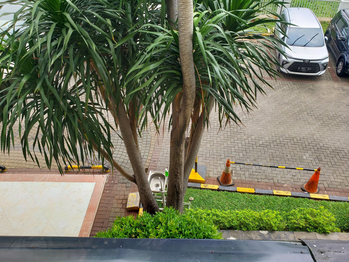 Others 3, Elegant And Comfy Studio Apartment Belmont Residence Puri, West Jakarta