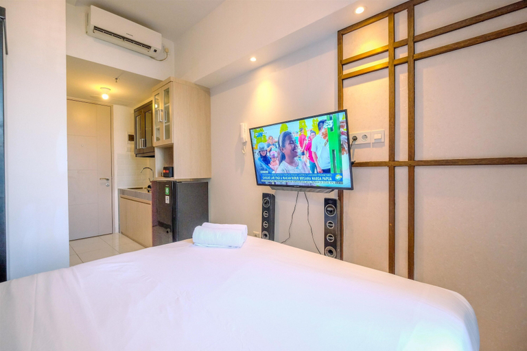 Bedroom 3, Homey And Relaxing Studio Tokyo Riverside Pik 2 Apartment, Tangerang