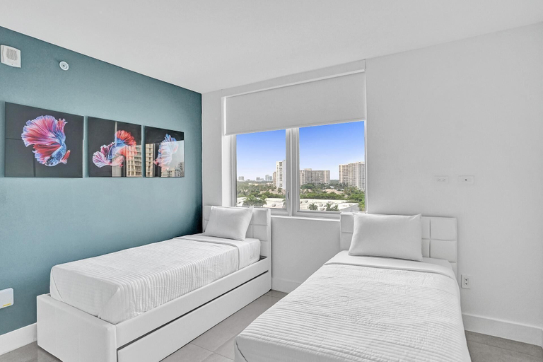 Bedroom 1, LUXURY 3BD APARTMENT BEACHWALK, Broward
