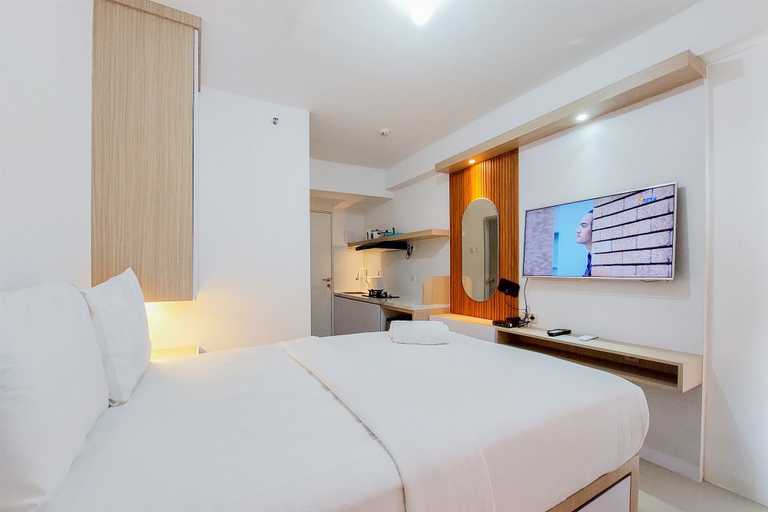 Bedroom 4, Modern Look Studio At Urbantown Serpong Apartment, South Tangerang