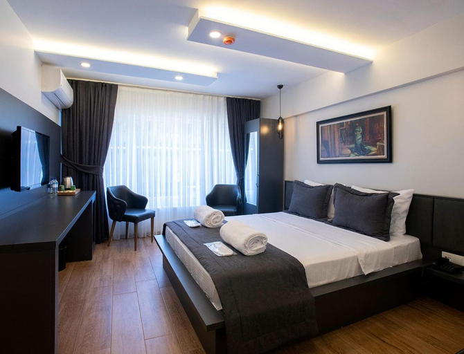 Others 5, Kanarya Suite, Kadıköy