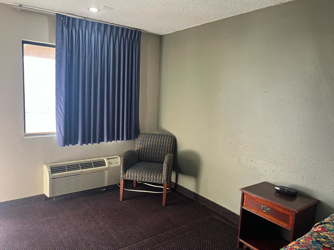 Others 5, Hallmark Inn and Suites, Bexar