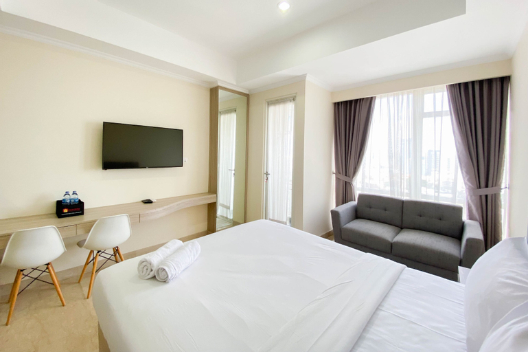 Well Furnished And Cozy Studio Menteng Park Apartment, Central Jakarta